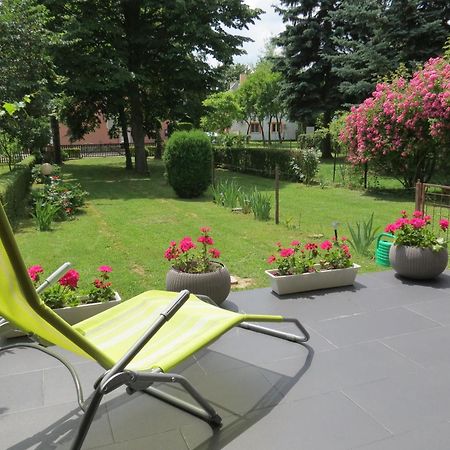 Titi Classic & Trendy Apartman Бюк Экстерьер фото