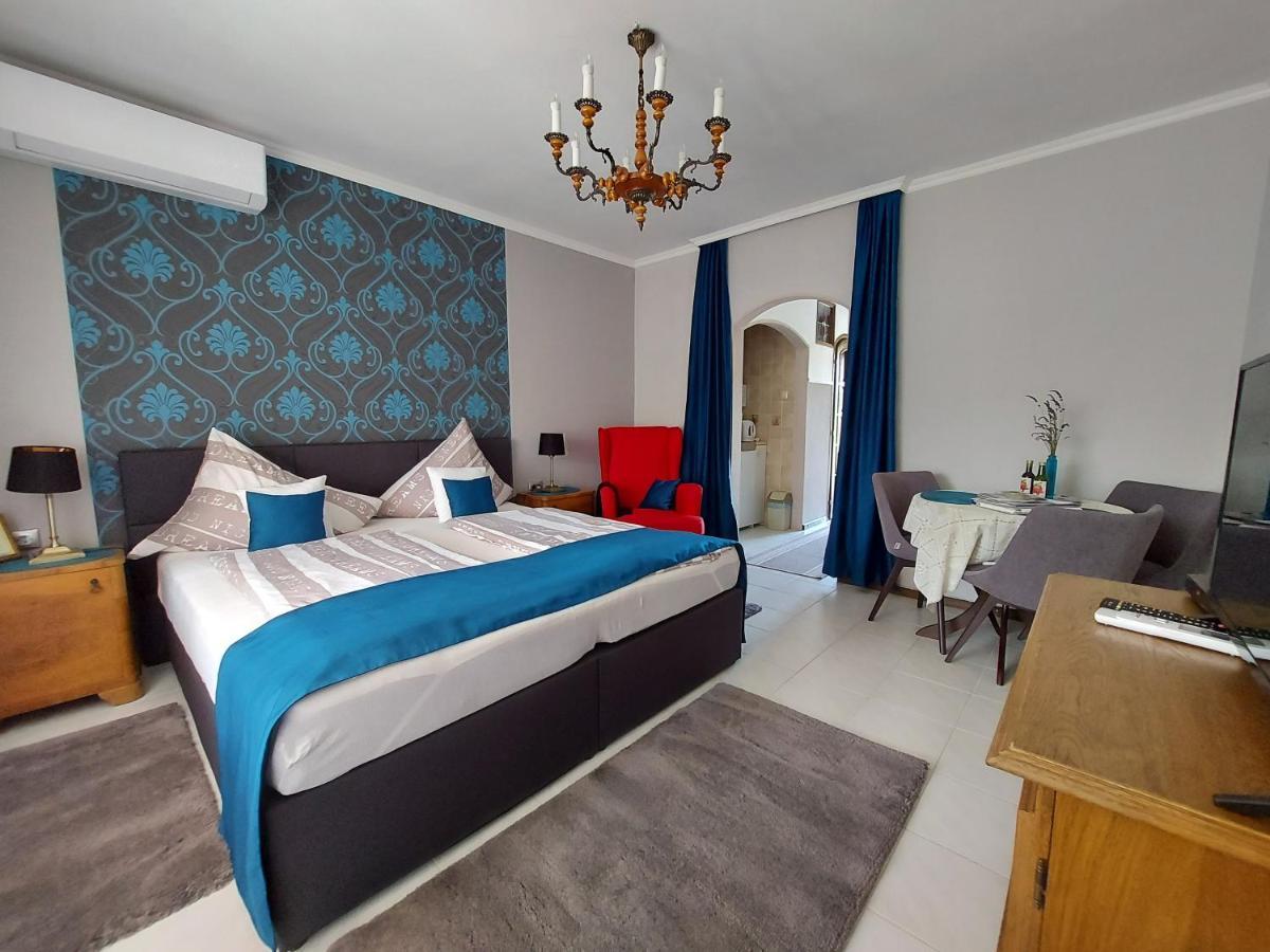 Titi Classic & Trendy Apartman Бюк Экстерьер фото