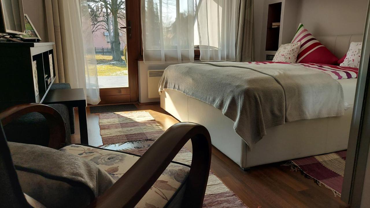 Titi Classic & Trendy Apartman Бюк Экстерьер фото