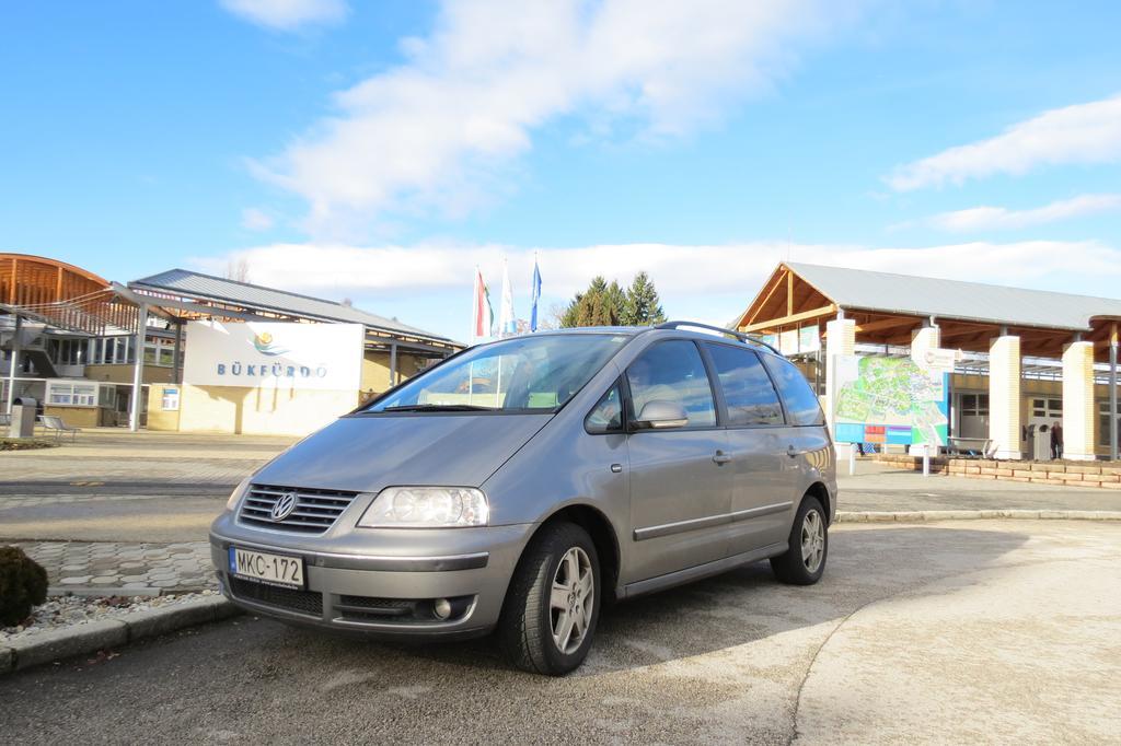 Titi Classic & Trendy Apartman Бюк Экстерьер фото