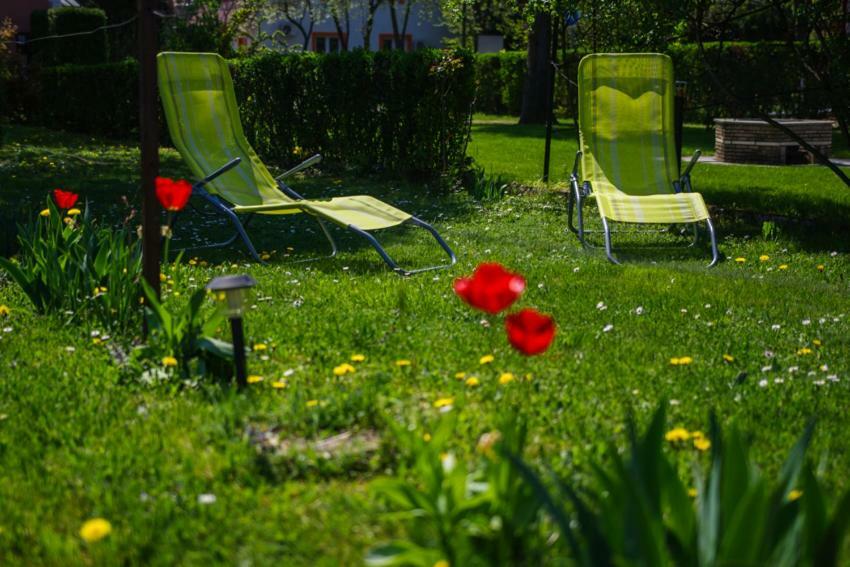 Titi Classic & Trendy Apartman Бюк Экстерьер фото